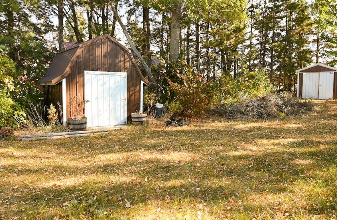 5 - 10x10 barn roof shed