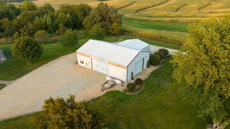 Cedar IA 152 Featured Z28