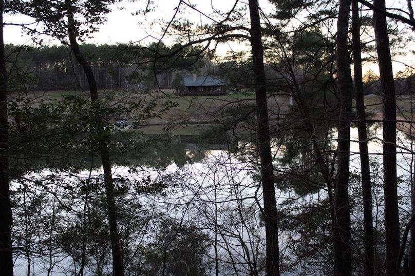 B0535195-9B34-43BD-9BC3-AD19551EEC01_1_105_c