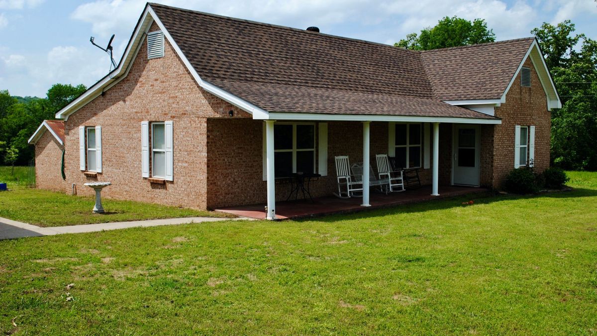 Central Arkansas Brick Home On Acreage Whitetail Properties