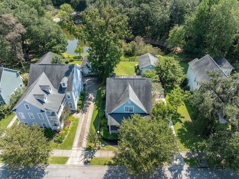 47-web-or-mls-Barclay Media Co_-47