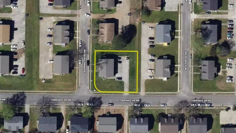 1500 Barrington Road NW