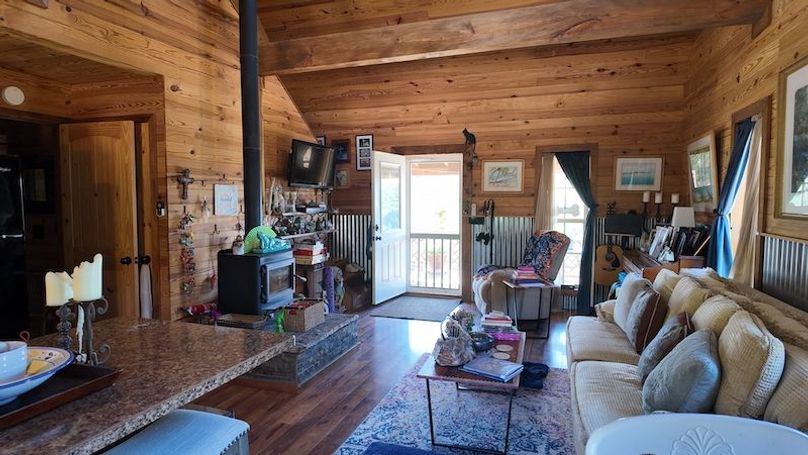 hs 40 cabin20251021_0152