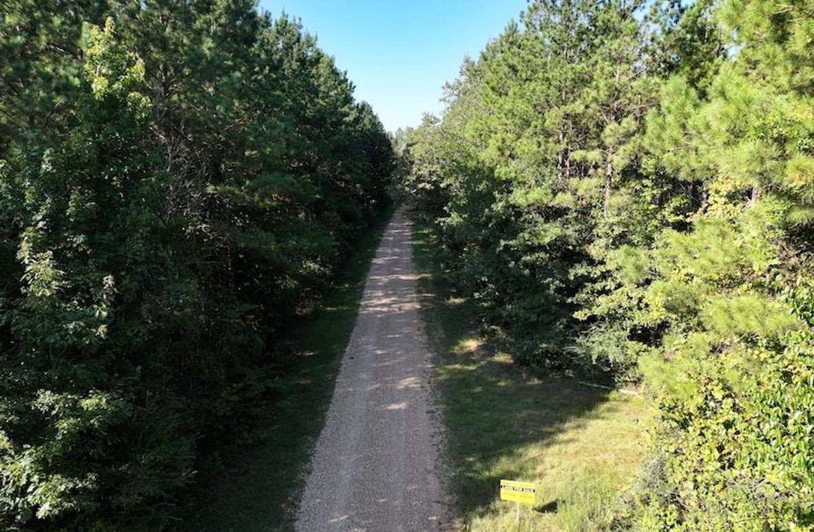 dji_fly_20250908_093744_0412_1757354105318_photo