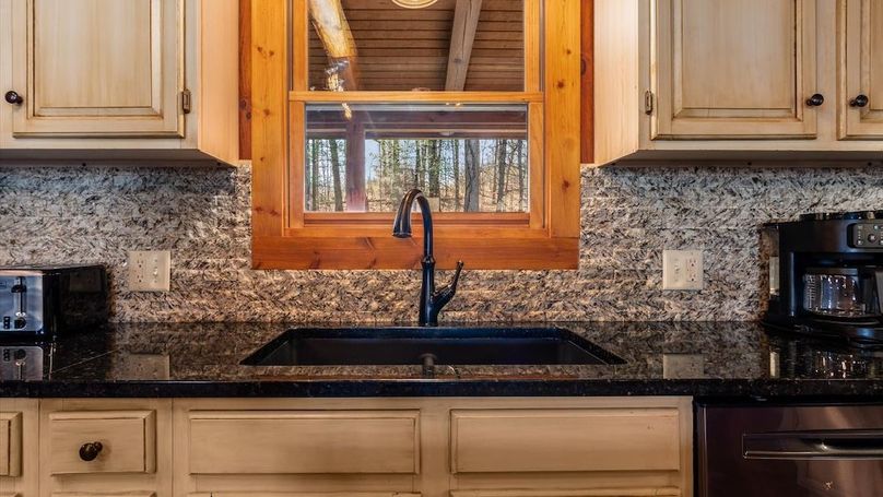 15-zj 21801 Sterling Rd042