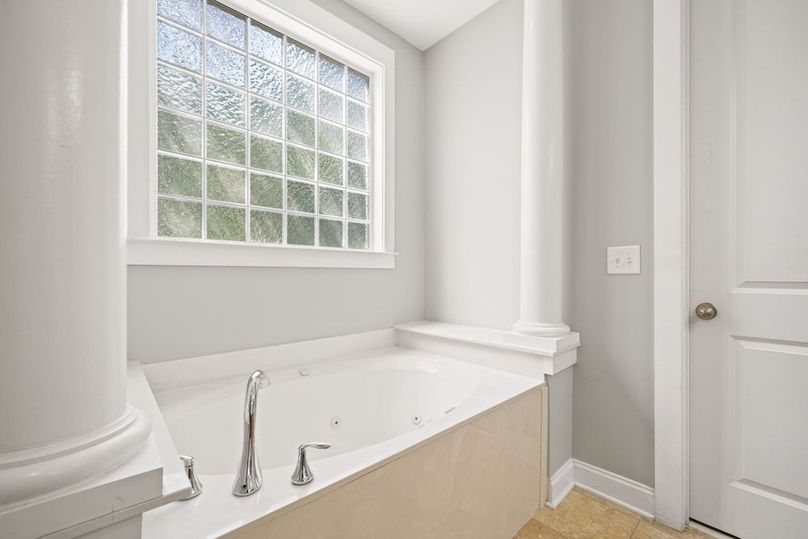 28-web-or-mls-Barclay Media Co_-17