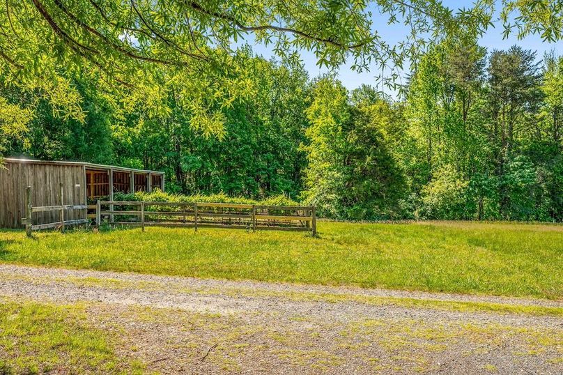 65-79-web-or-mls-279 Poplar Rd exterior-18
