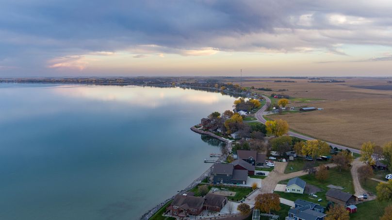 6. overview looking SE