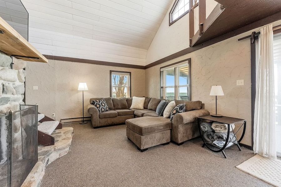 4-web-or-mls-120 SE Lake Dr-66
