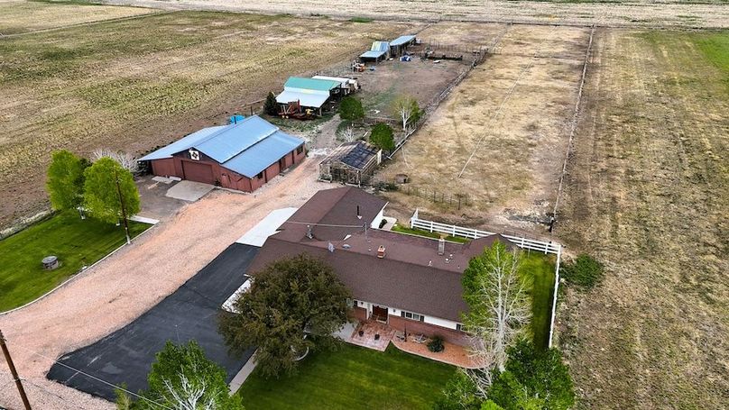 Home and Hobby Farm34