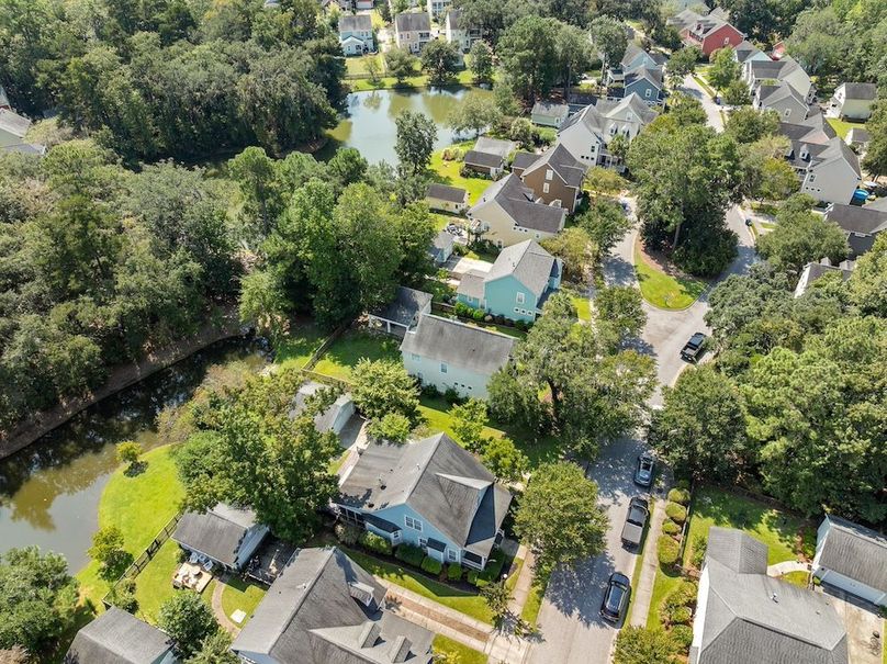 51-web-or-mls-Barclay Media Co_-51