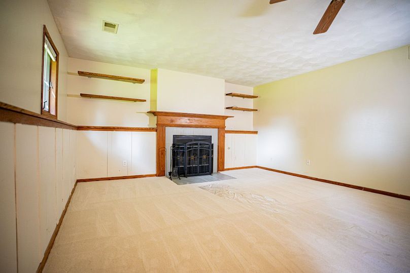 106 splendor ct. Stillman Valley-16