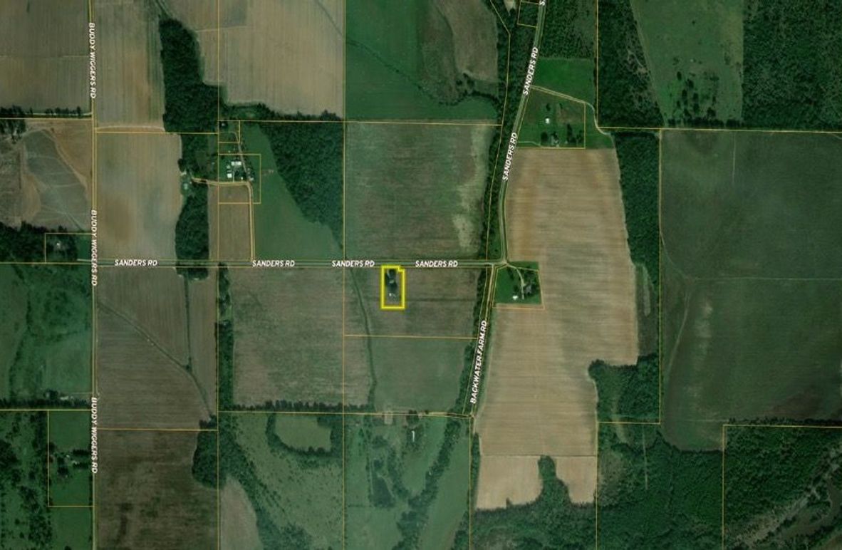 Franklin home and 2 acres. Wollerson mid