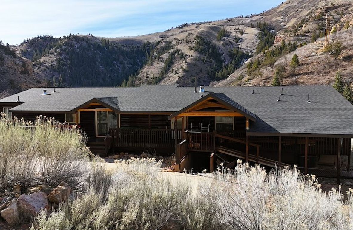 Ghost Town Get-A-Way04