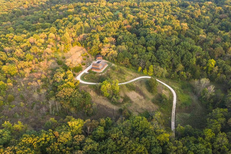 DJI_20251011181303_0477_D-HDR