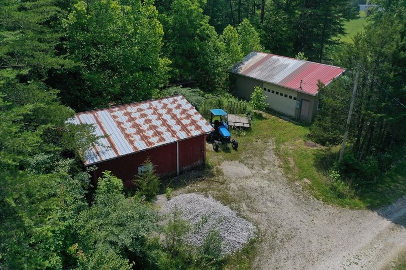 037 picture of both garages on the right on the way in-2