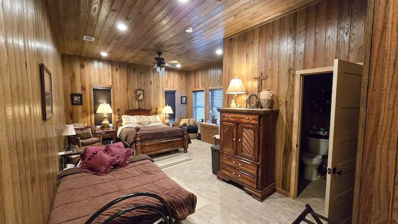 Claiborne Co-314-Fernandez-54