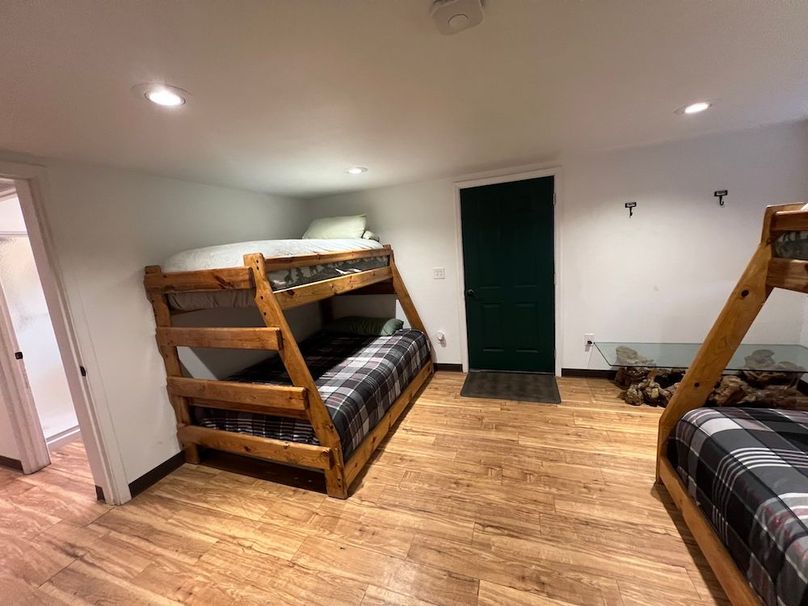 127_Pratt Hunters Cabin 5