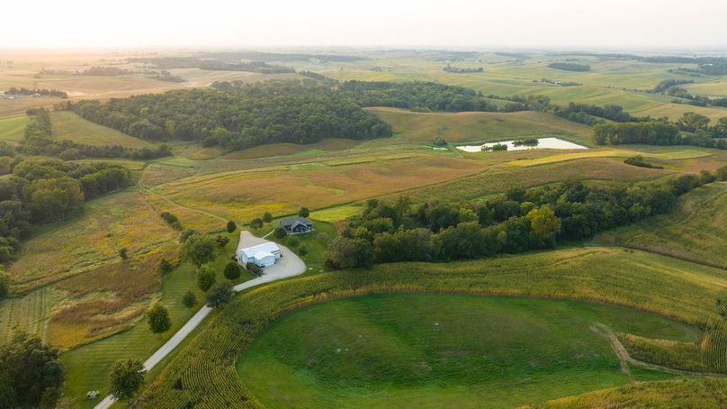 Cedar IA 152 Featured Z30