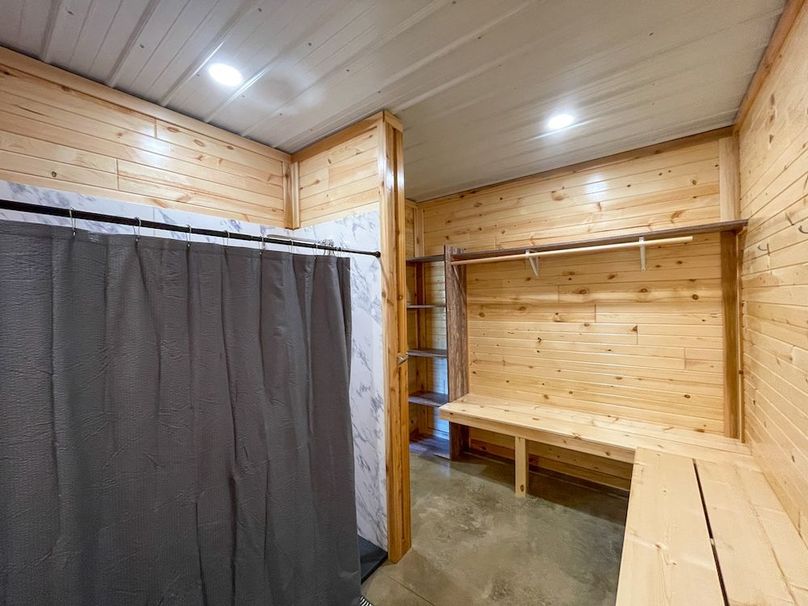 Juneau 27 Wiesner -020