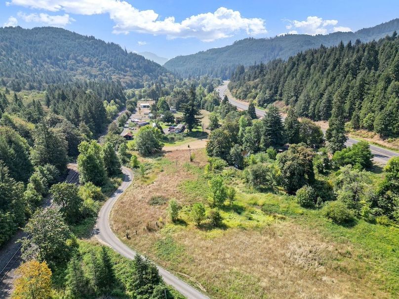 19-web-or-mls-2013-umpqua-hwy-99