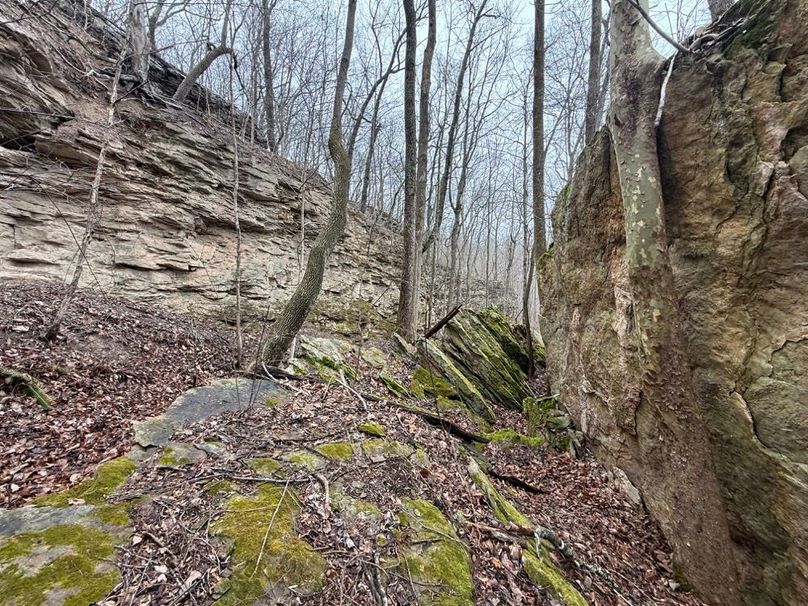 020 unique rock walk through from where a portion had broken off many years ago