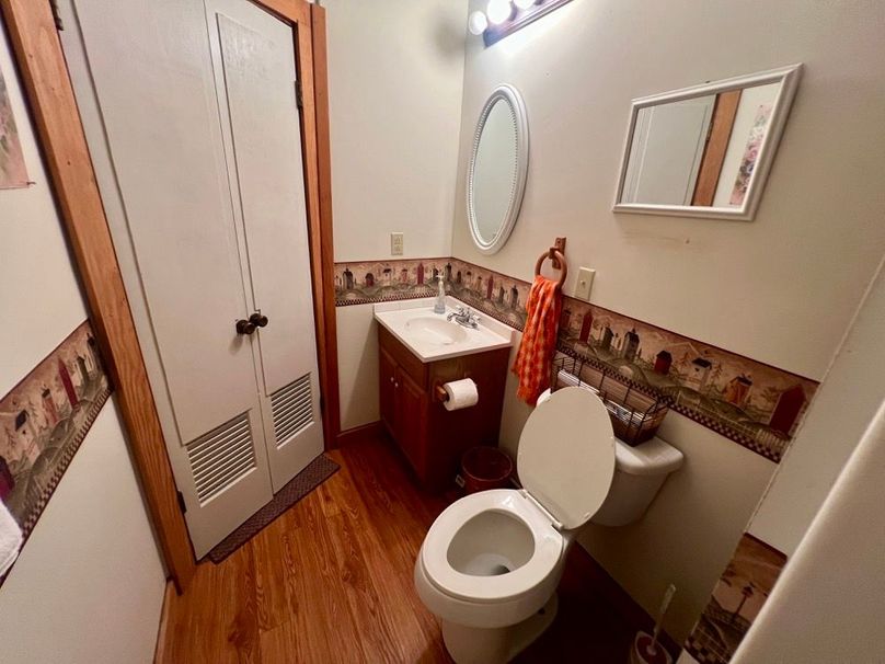 6FBECCD9-CE75-4907-9628-03FCA18F670E_1_201_a