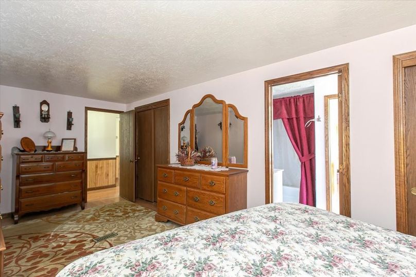 072-Primary Bedroom