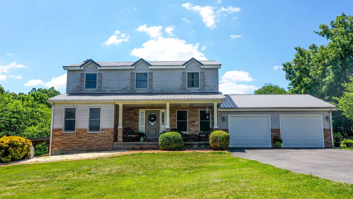 Rural Home On Huntable Acreage For Sale In Southern IL Whitetail