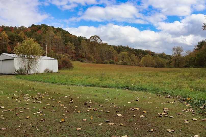028 view from the back yard looking down the fields