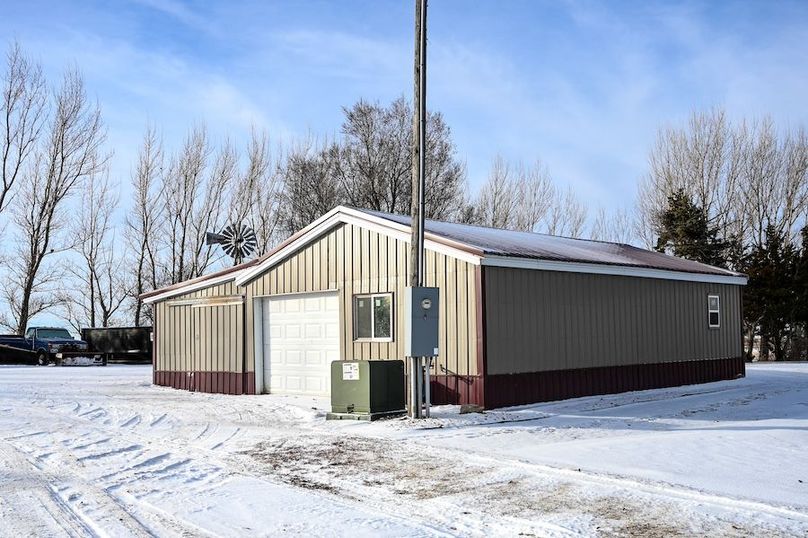 10. drive through detached garage