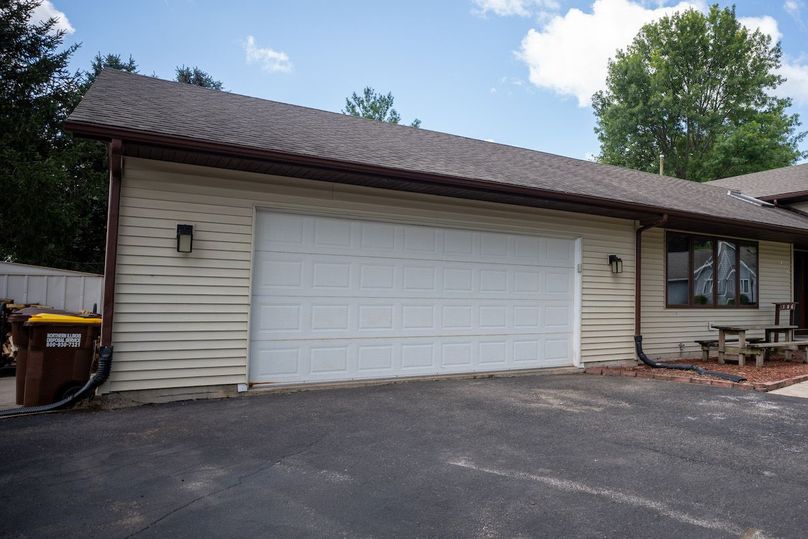 106 splendor ct. Stillman Valley-40