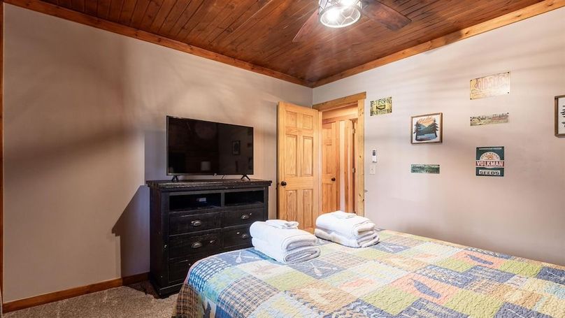 23-zj 21801 Sterling Rd061