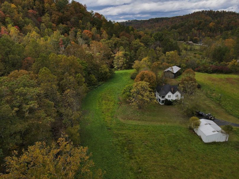 027 another great elevated view over the structures