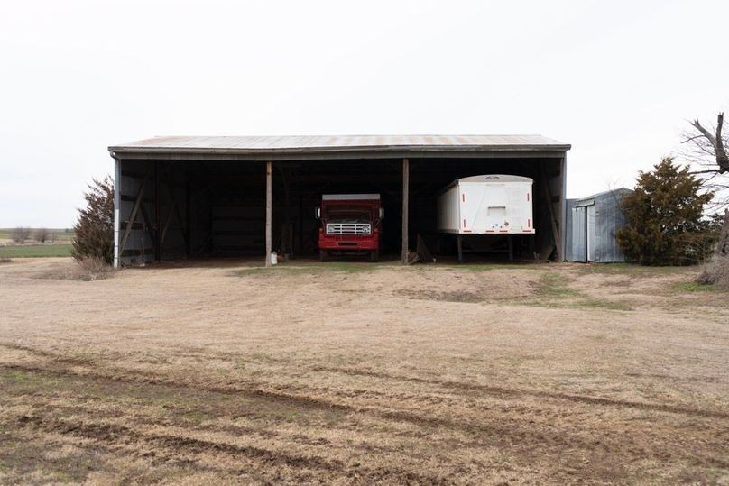 Saline,Ks,476.67_061