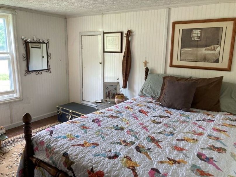 109 a look around the bedroom