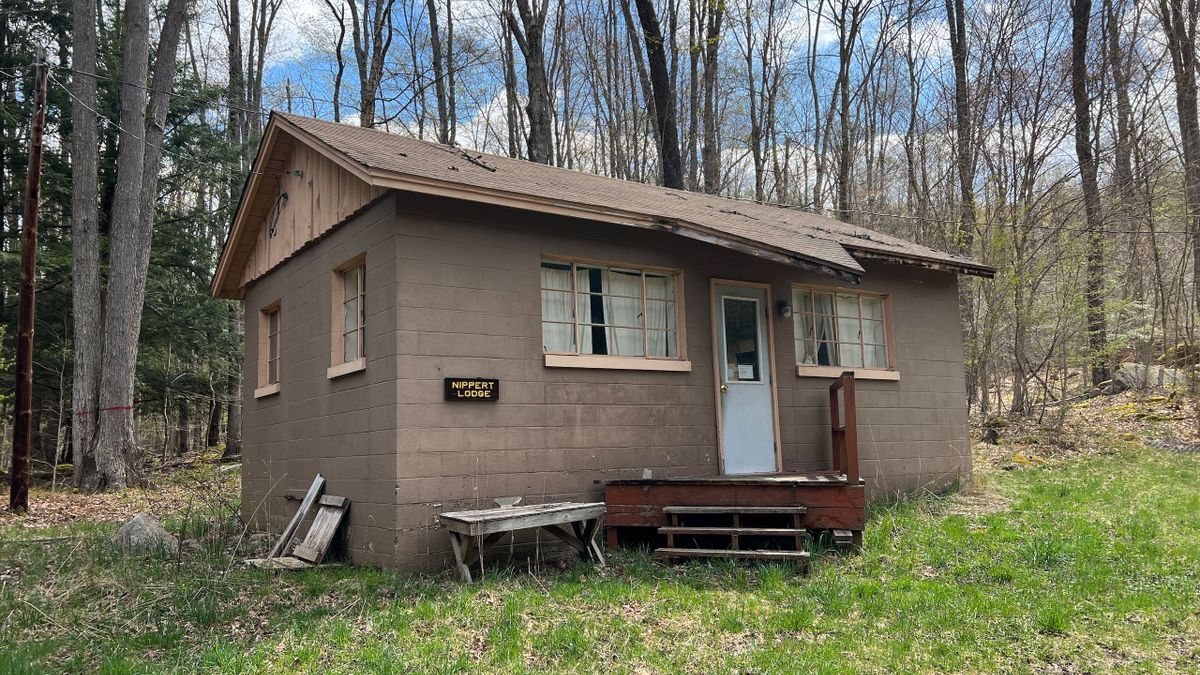Small One Room Cabin Near Smethport PA Whitetail Properties