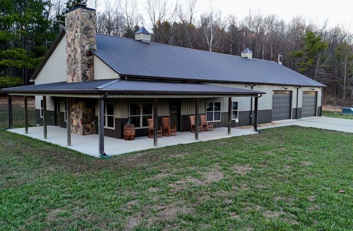 DRONE.00_23_09_04.Still056