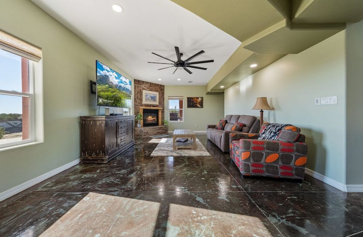 5-print-4425 Elk Ridge -5