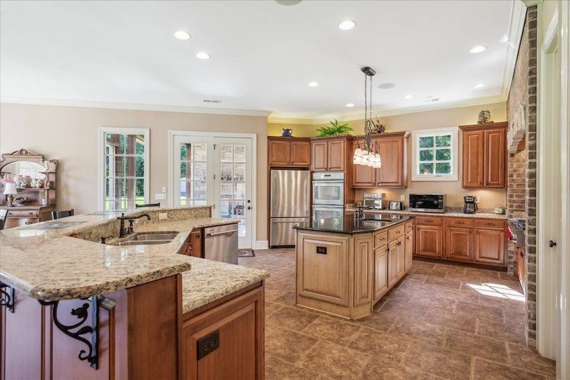 14-14-1528249m-5300 Raleigh Lagrange Dr