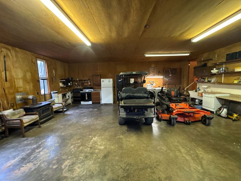 Calhoun, WV 132.84 AC Szegi 2-094