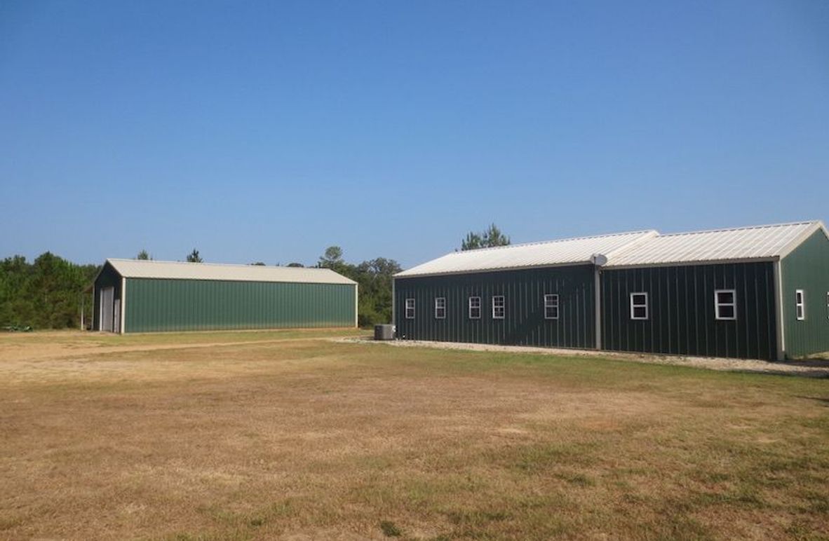 7FB3AD50-F101-483F-A106-D207310D381E_1_105_c