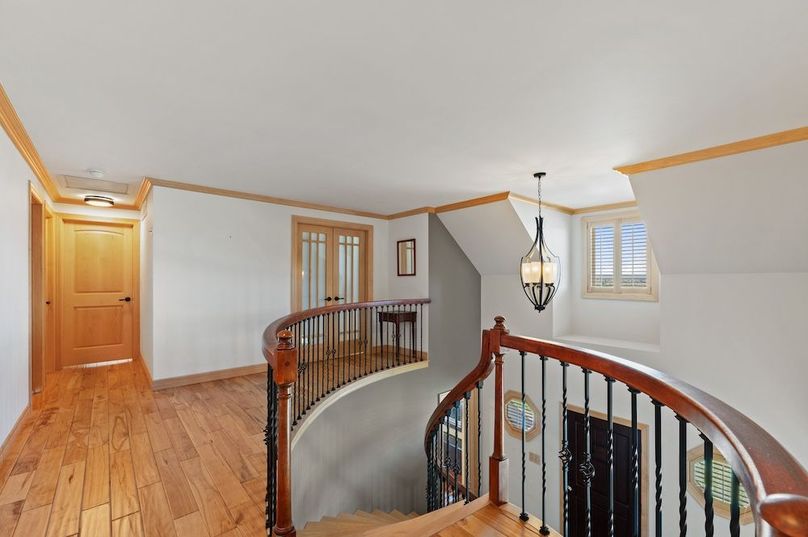 22a - Upstairs Landing