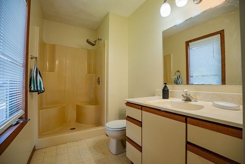 106 splendor ct. Stillman Valley-27