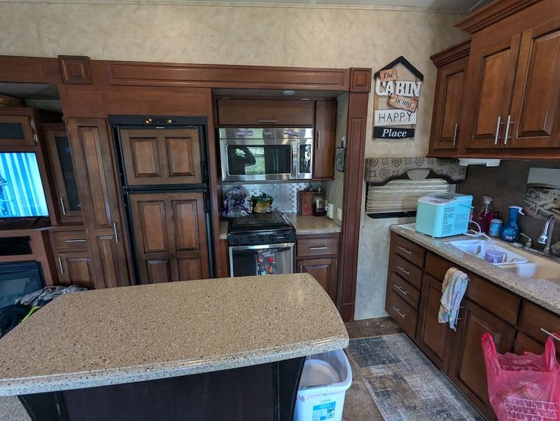 PXL_20251101_180142108