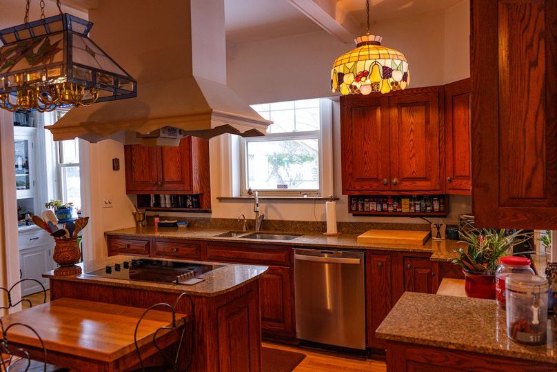 Lewis, WV 246 E 1st Wyllie-023