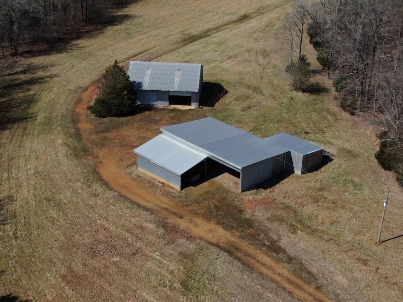 (6)Shop and Pole Barn