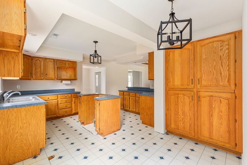 15-2E6A0887_ 2983 Old Winchester Rd - Absolute Altitude - 10 - 2025 -23