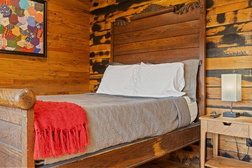 058 love the feeling of this room