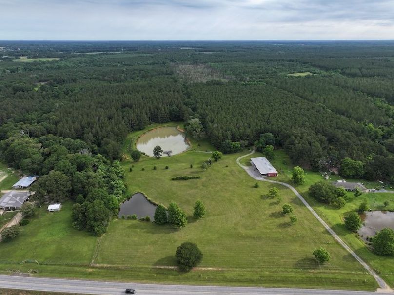 dji_fly_20250521_084406_0044_1748359397264_photo
